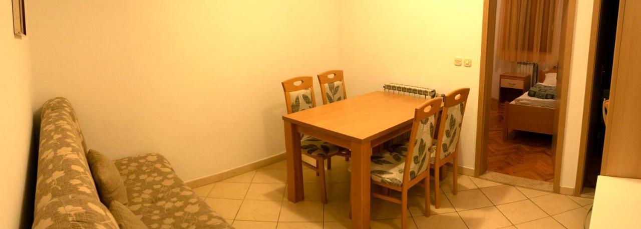 Vila Albatros Bed & Breakfast Rovinj Exterior photo